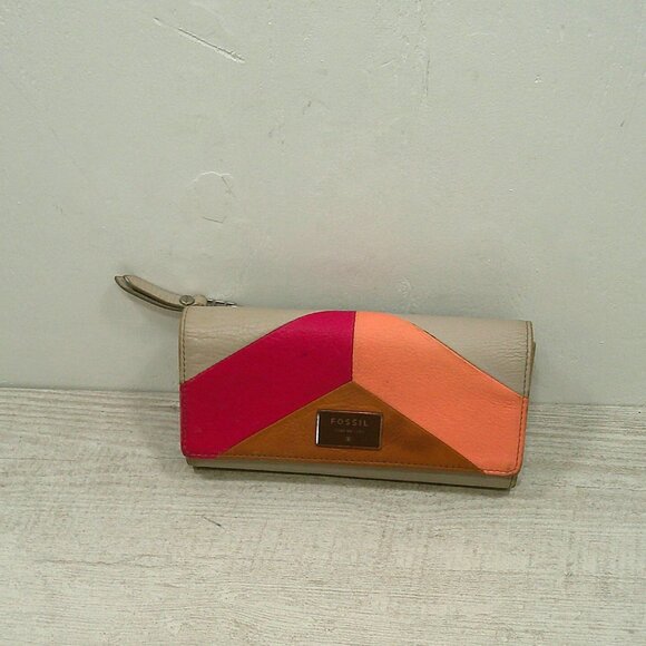 Fossil 70's inspired Leather Key-Per Calypso Geometric Leather Wallet - Picture 2 of 12